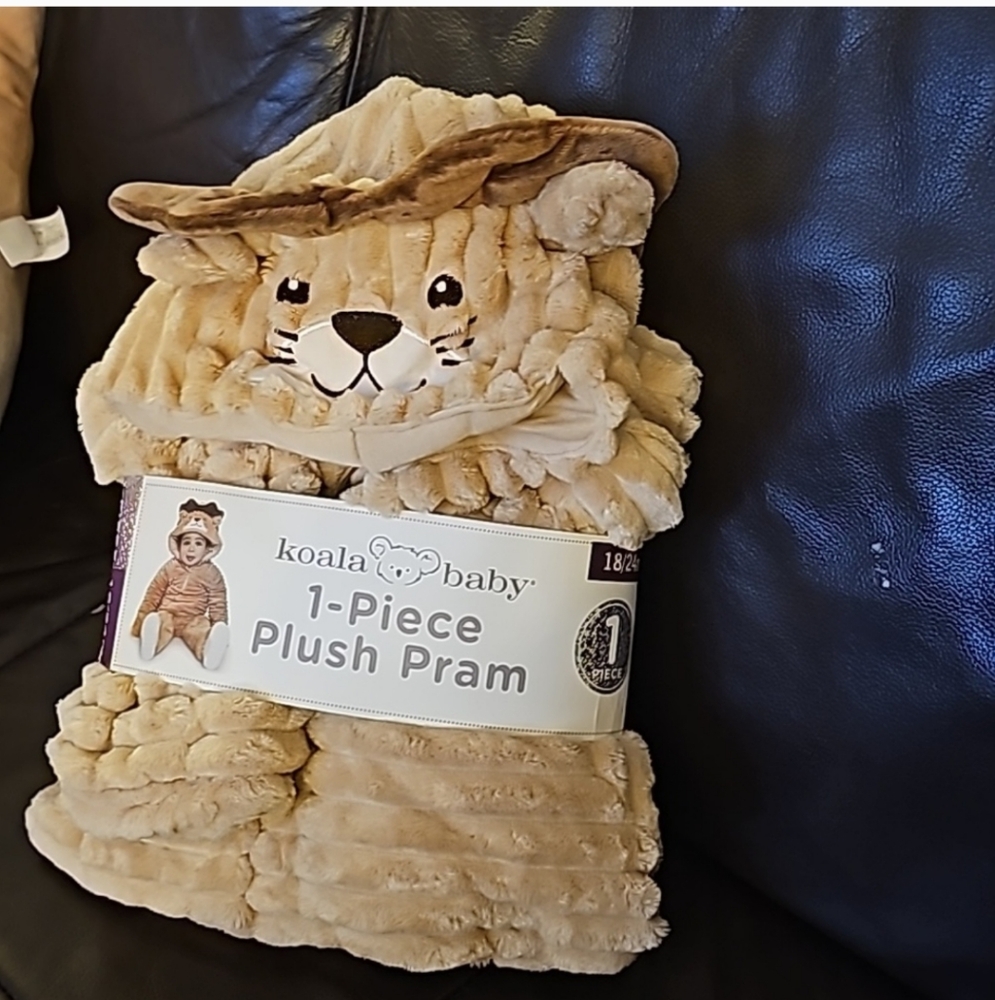 Koala Baby Fleece Jumper blanket sleeper, nwt Lion